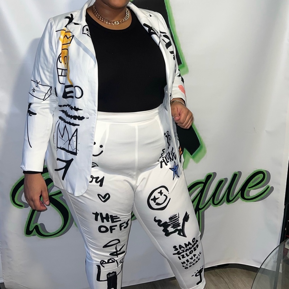 Plus Size Art Print Pants Suit